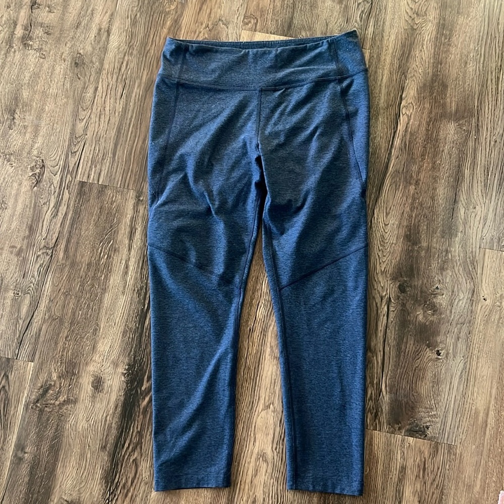 Like New Outdoor Voices 7/8 Warm Up Leggings Navy Heather Large